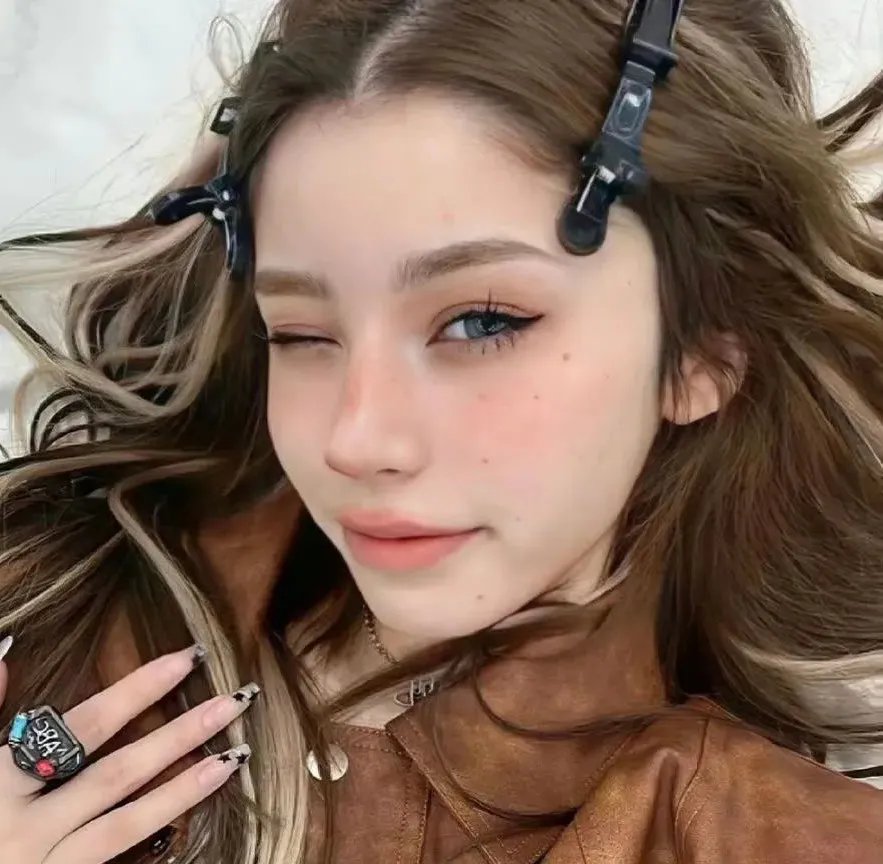 女性集中营
